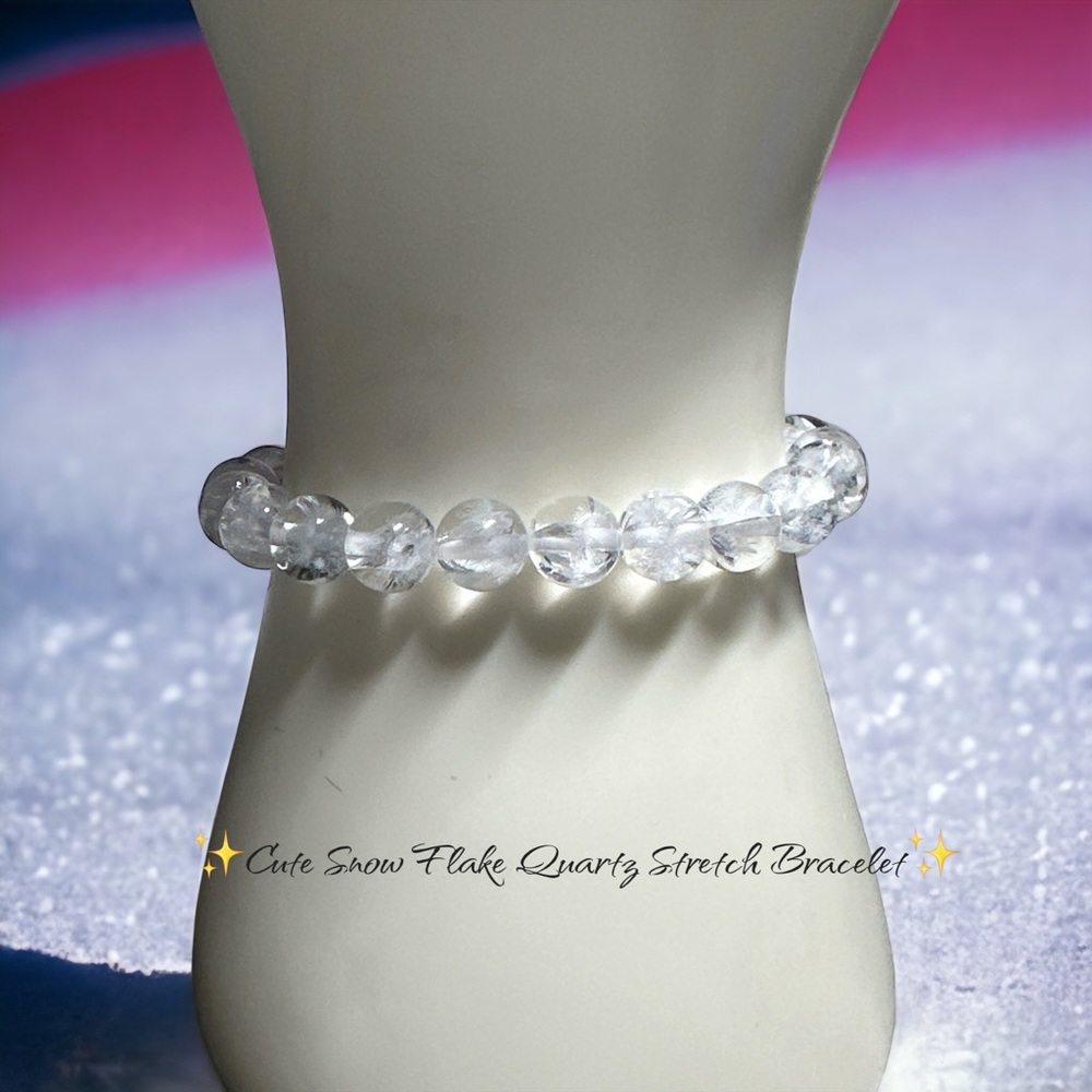 ✨Cute Snow Flake Quartz Stretch Bracelet✨